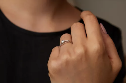 Ékszerpalota eljegyzési gyűrű 0.2ct gyémánttal BRK 100 platina