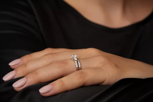 Ékszerpalota eljegyzési gyűrű szett 0.5ct H/SI gyémánttal EMB 010 platina 